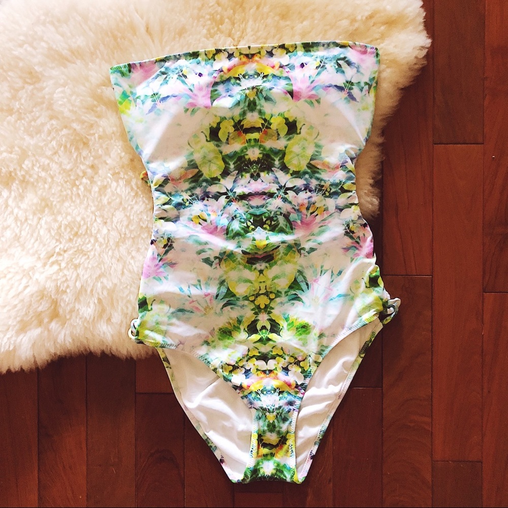 Victoria’s Secret one piece bathing suit